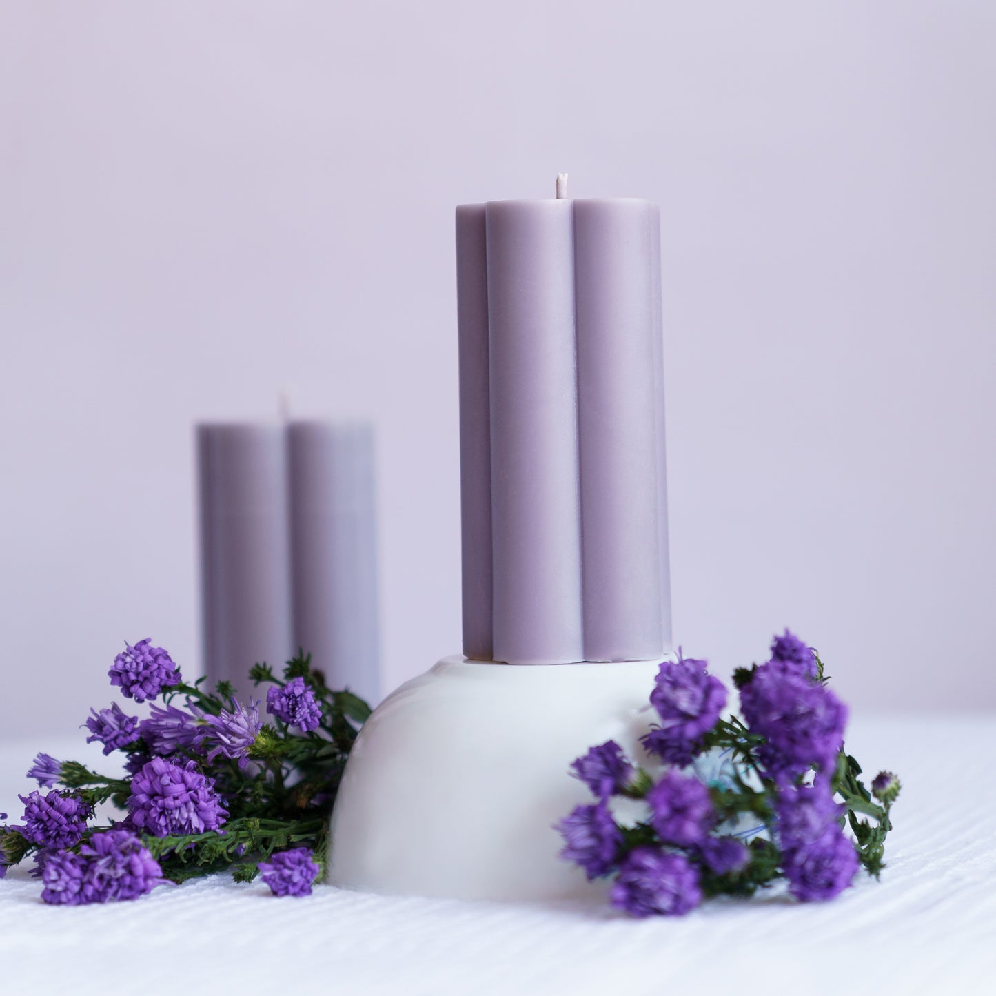 Daisy Pillar Candles (Set of 2) - Muted Lavender