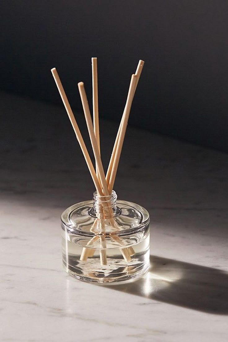 The Dust Barrier Effect: how Delhi city pollution physically seals your reed diffuser - and the 5-second fix