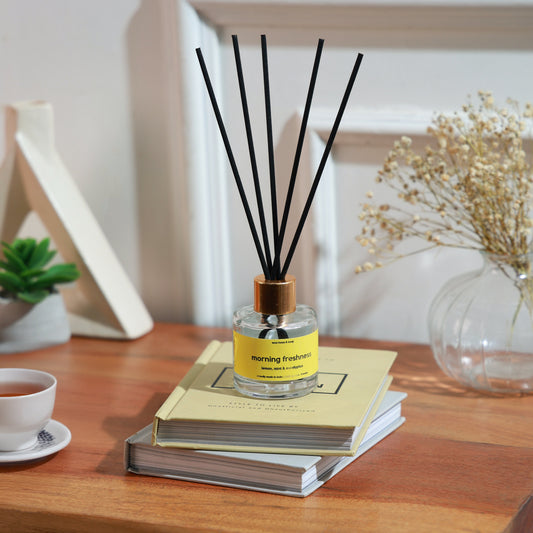 What factors contribute to a reed diffuser's longevity?