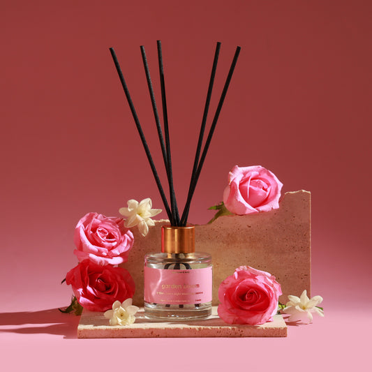 Best floral long-lasting reed diffusers for the living room