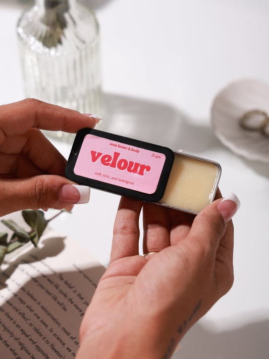 Solid perfume that lasts all day: from morning meeting to evening